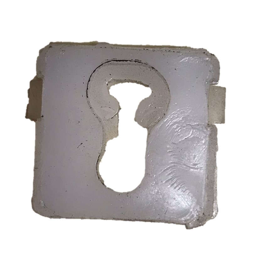GRAPA MOLDURA LEBARON LATERAL | FEREL | GRAPAS AUTOMOTRICES | GRAPAS AUTOMOTRICES | GRAPAS AUTOMOTRICES